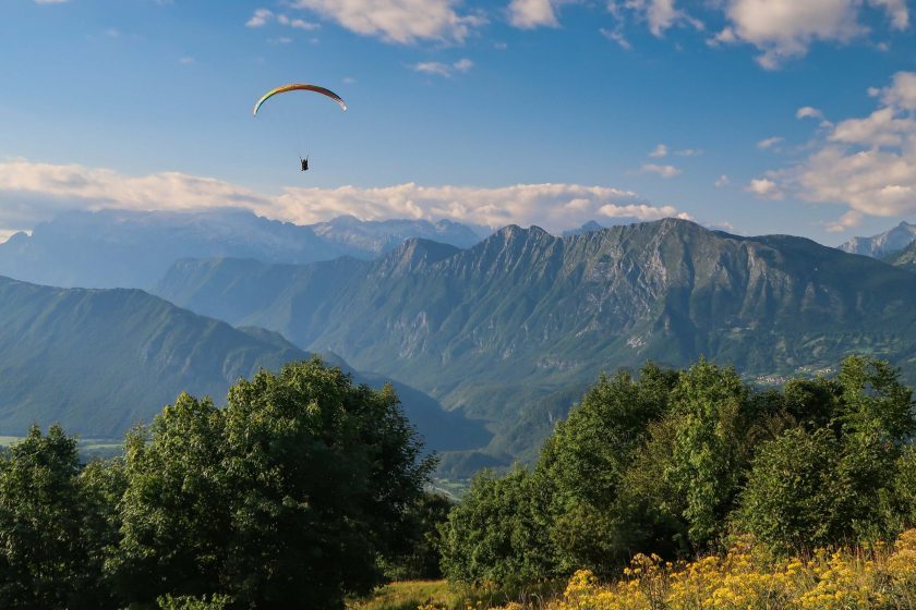 Special tandem paragliding offer at Premium Hostel Kobarid and experience the thrill from above